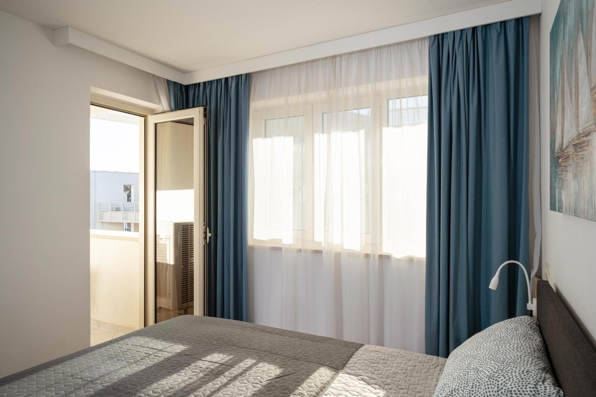 Humagum Sea View Apartment - Garden Palace Umag Buitenkant foto