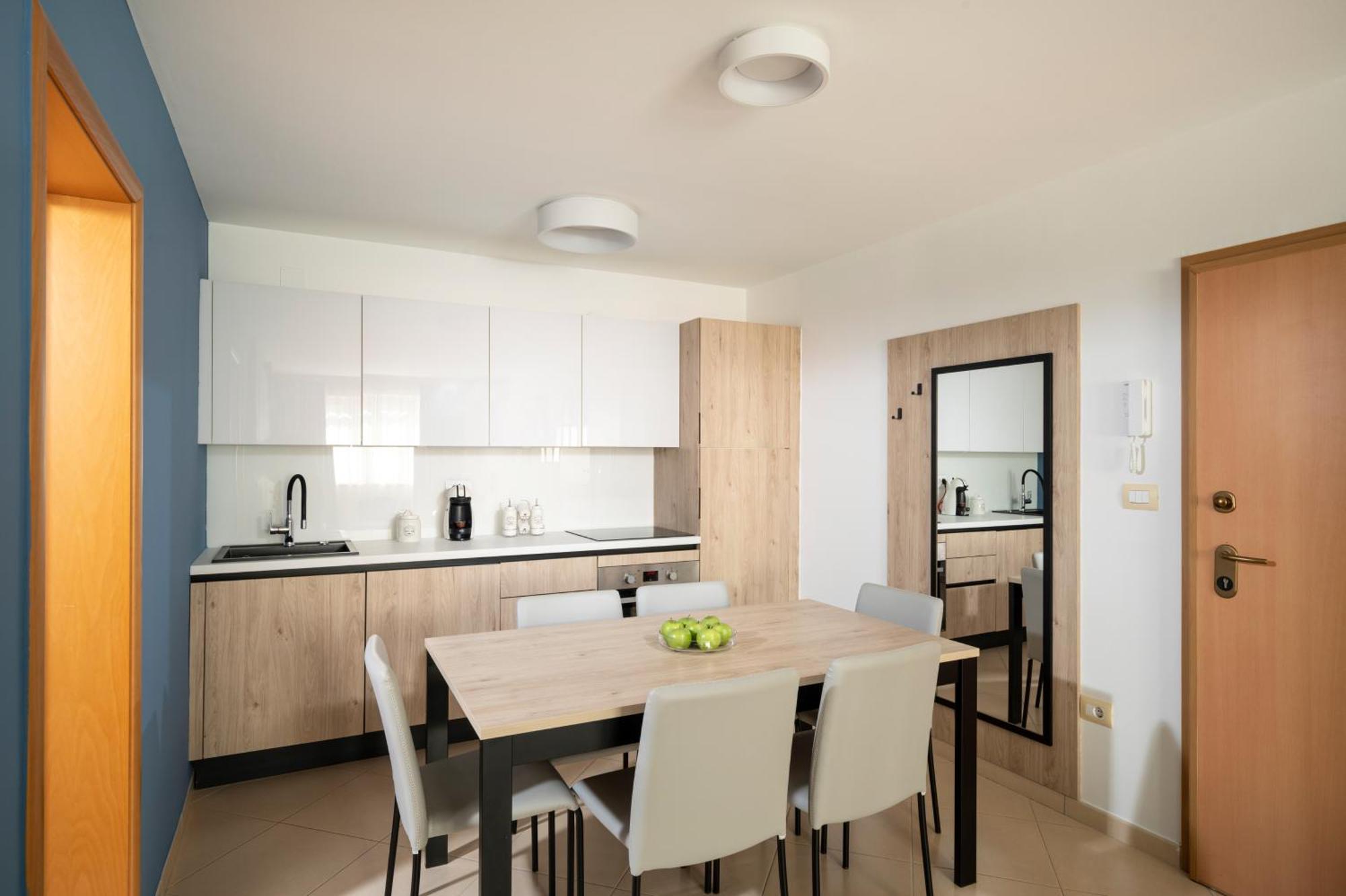 Humagum Sea View Apartment - Garden Palace Umag Buitenkant foto