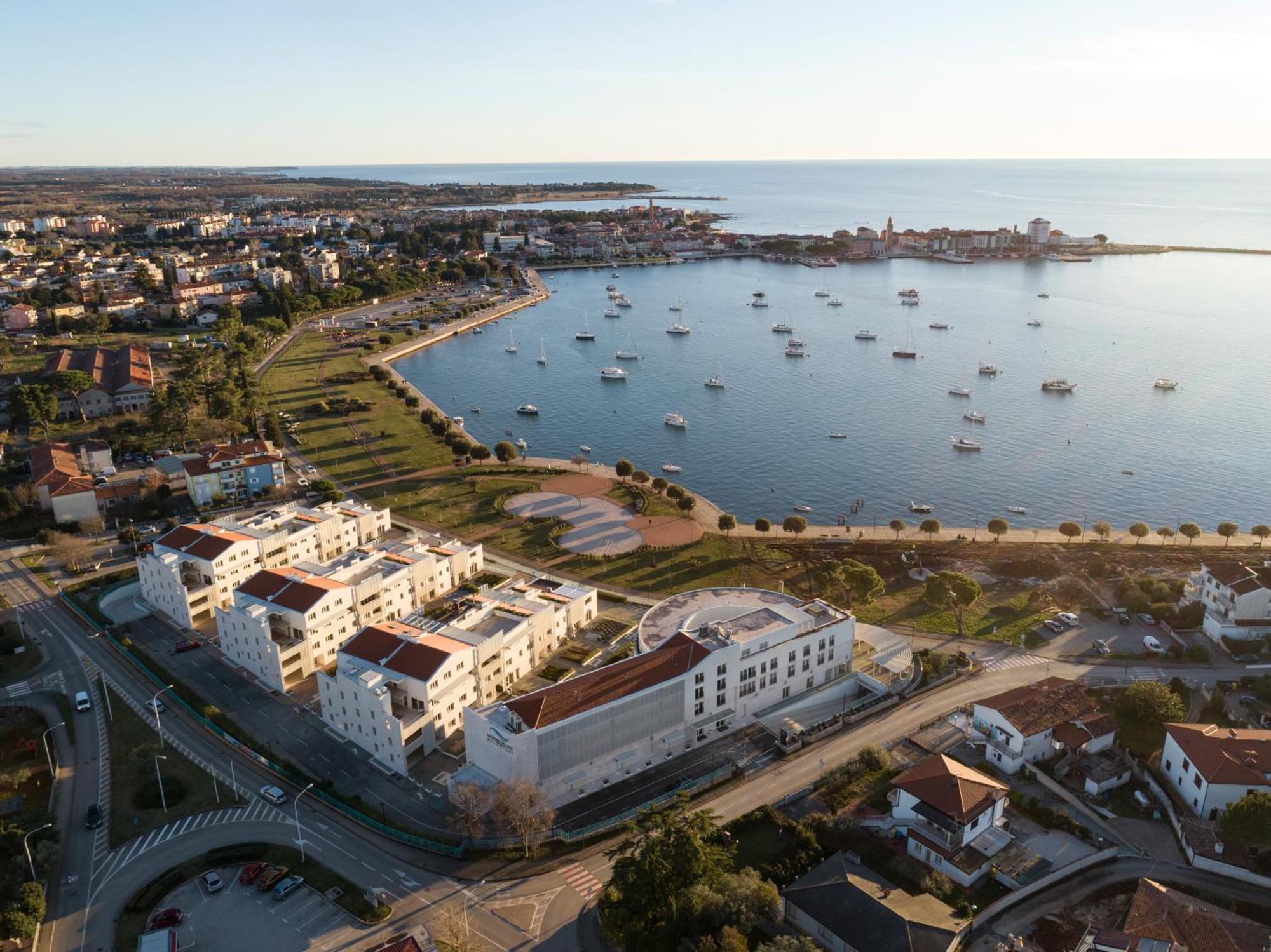 Humagum Sea View Apartment - Garden Palace Umag Buitenkant foto