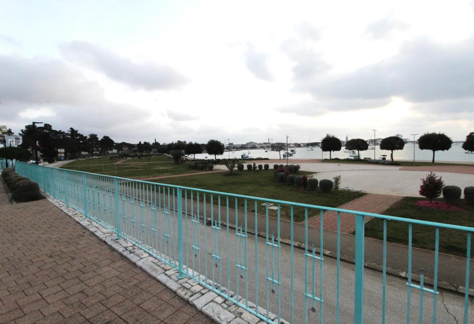 Humagum Sea View Apartment - Garden Palace Umag Buitenkant foto