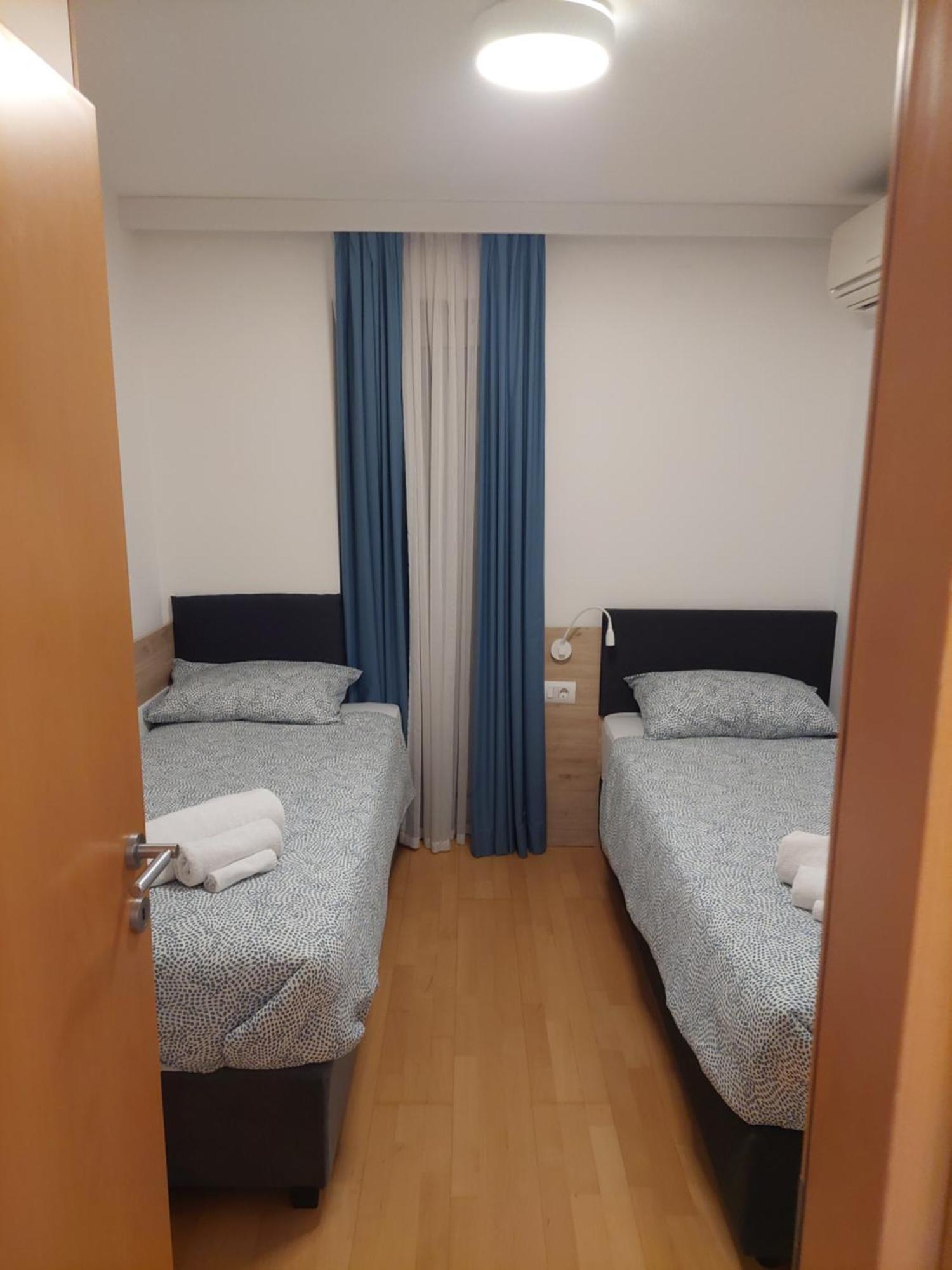 Humagum Sea View Apartment - Garden Palace Umag Buitenkant foto